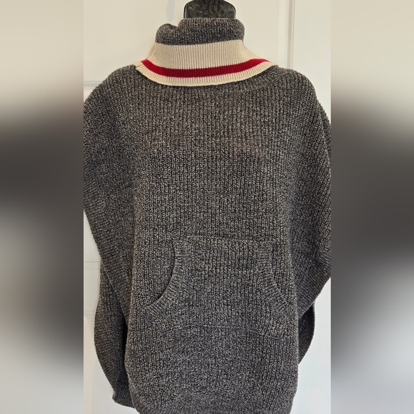 Roots Kids Cabin Poncho - Picture 1 of 5